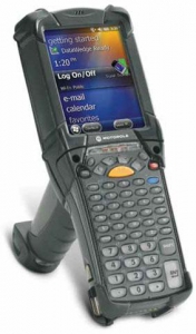 Терминал сбора данных Motorola MC9200, 1D Laser (Lorax), VGA Color, 53 key, Gun Grip, Win. CE 7.0, 512Мб/2Гб, Wi-Fi , BT (MC92N0-GJ0SXEYA5WR)